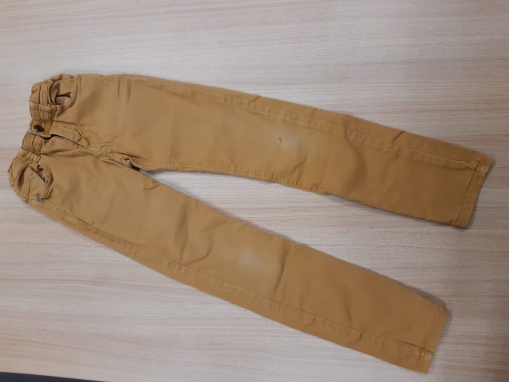 transformer un jean en short avec couture