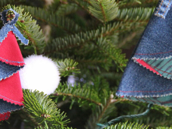 illustration petits sapins en jean