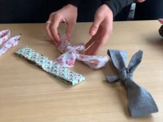 headband avec un nœud